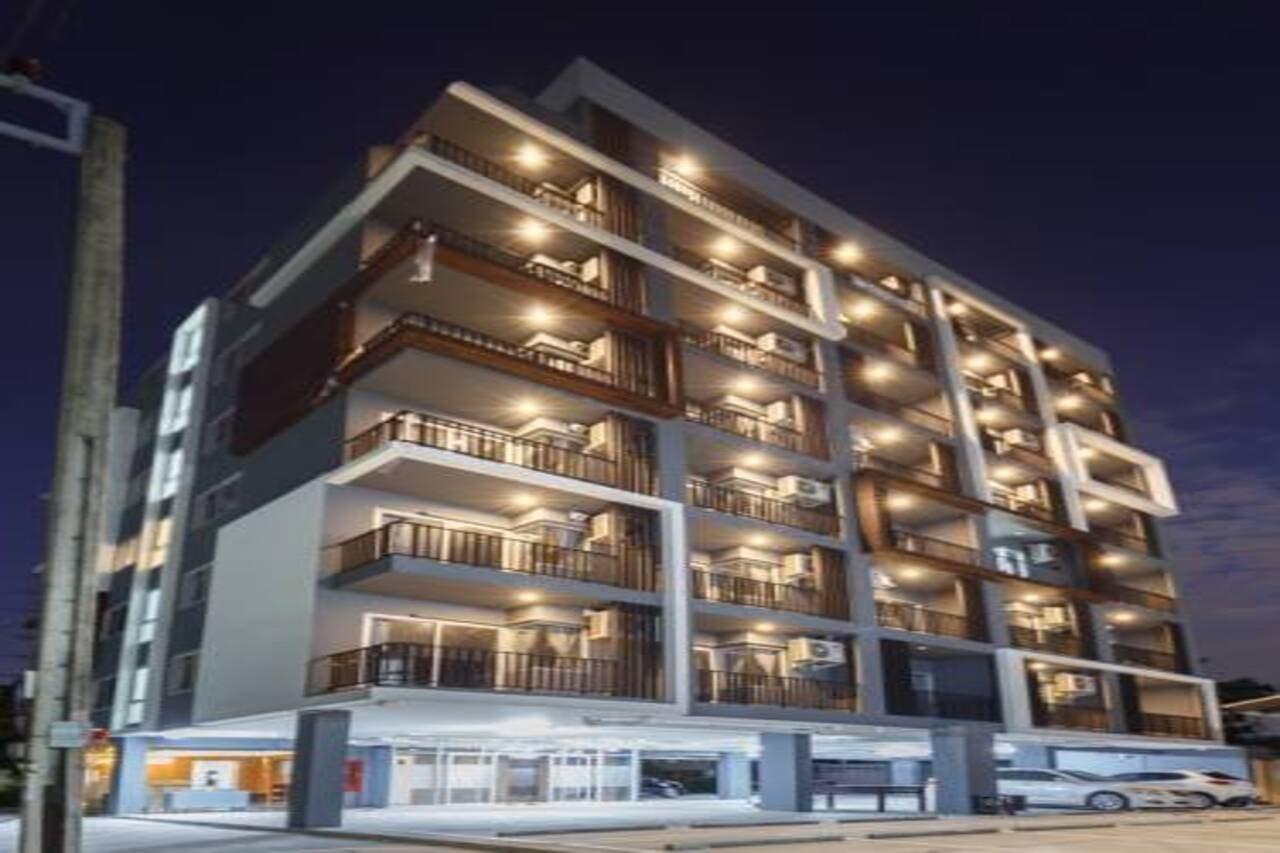 Q Space Residence Bangkok Ngoại thất bức ảnh