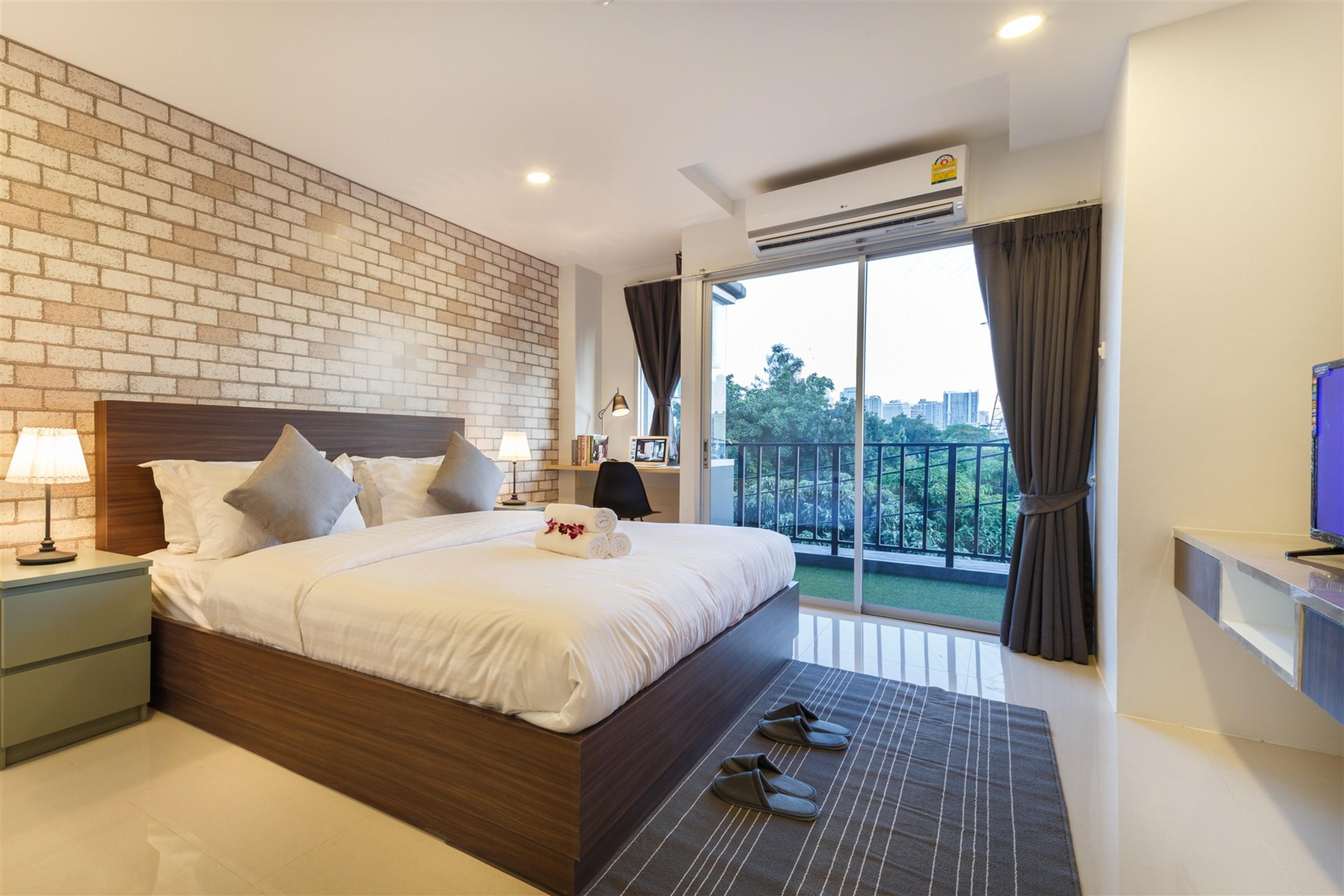 Q Space Residence Bangkok Ngoại thất bức ảnh